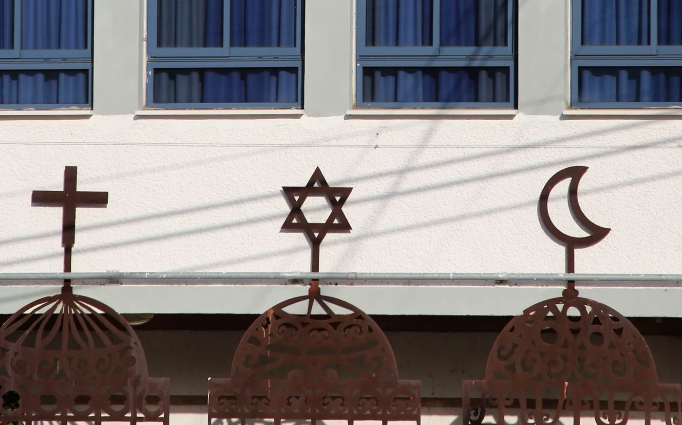 La critique légitime des religions doit être protégée