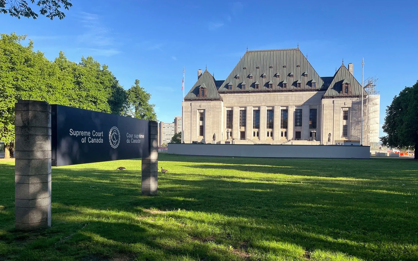Cour suprême, laïcité et droit des femmes à l’égalité